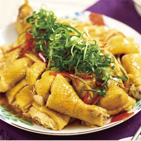 葱油霸王鸡 (半只) Steamed Chicken with Scallion Oil (Half)